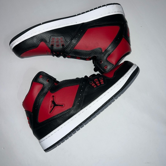 Jordan Other - Like New Air Jordan 1 Flight Mid Bred Sneakers